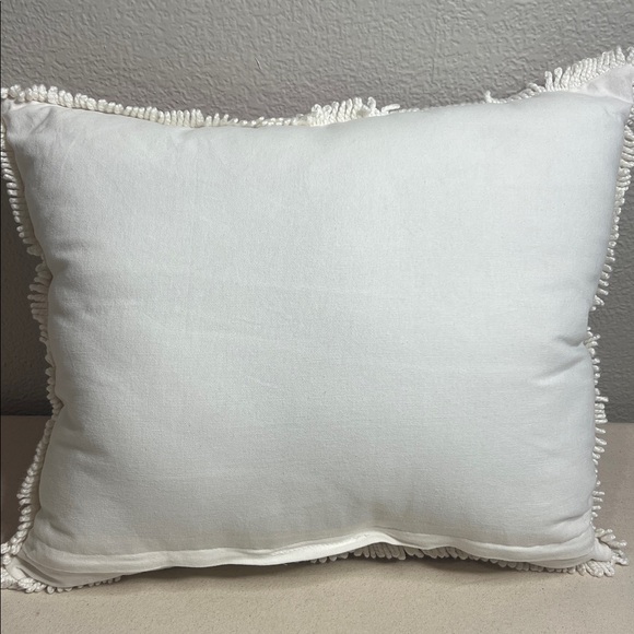 ❤️ Red  Valentine Heart Accent Pillow with Embroidered Detail - Picture 4 of 6